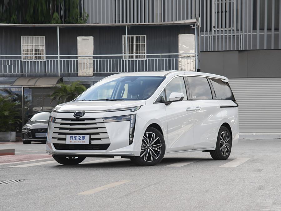 Фото 1 - GAC Trumpchi E8