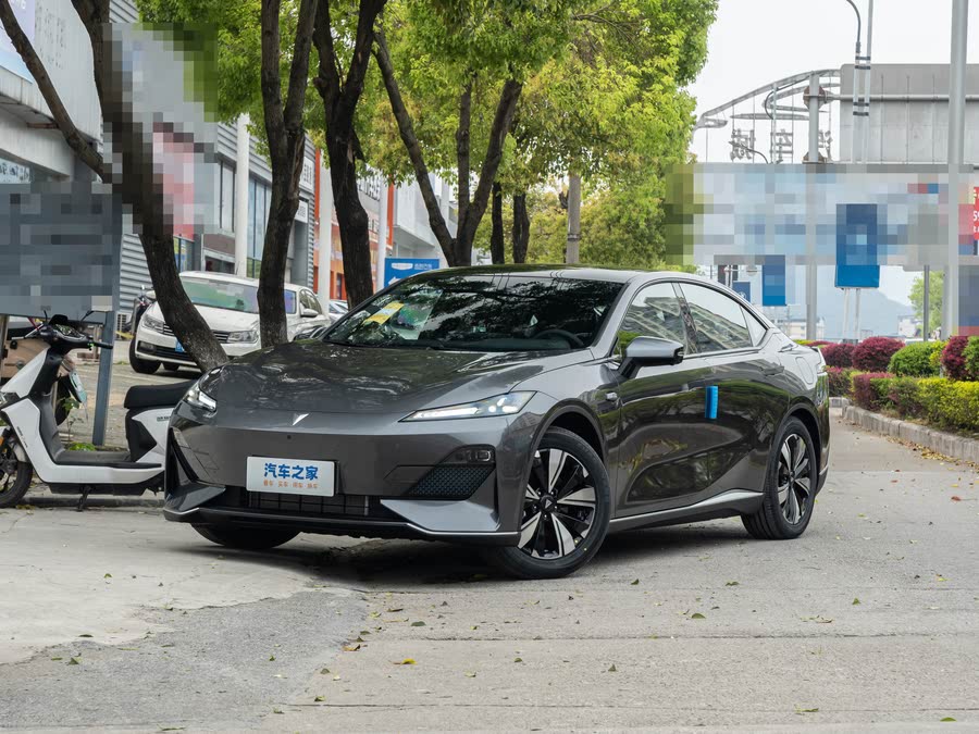 Фото 1 - Changan Deepal SL03