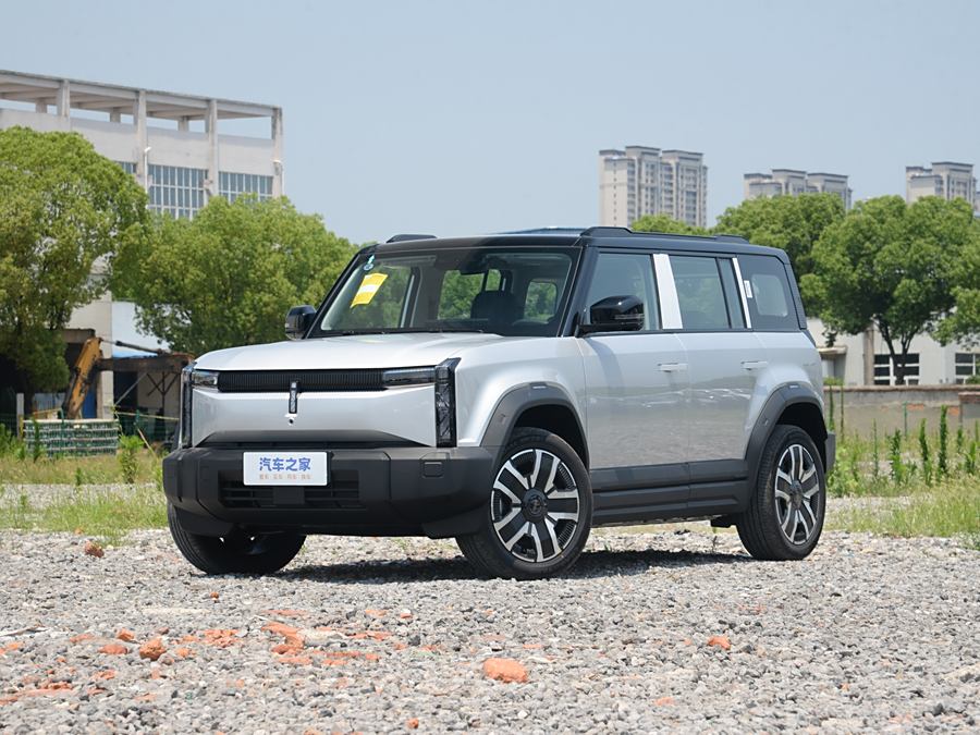 Фото 1 - Chery iCar 03