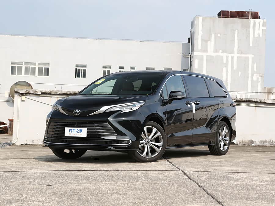 Фото 1 - Toyota Sienna