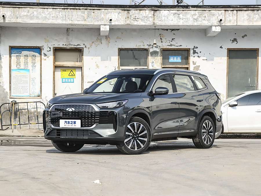 Фото 1 - Chery Fulwin T8