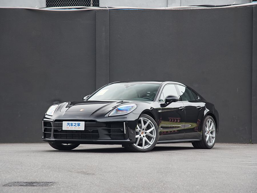 Фото 1 - Porsche Panamera