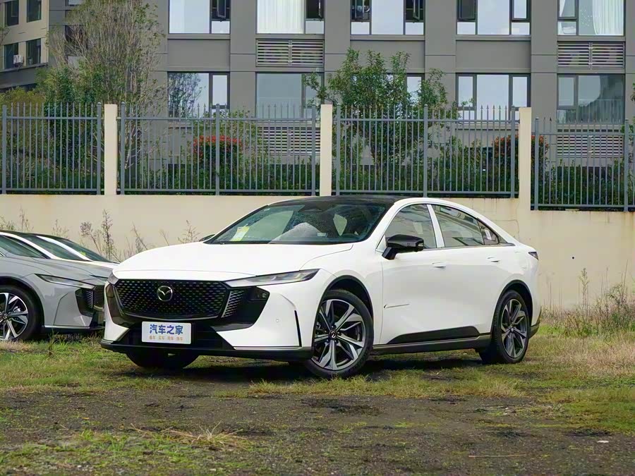 Фото 1 - Mazda EZ-6