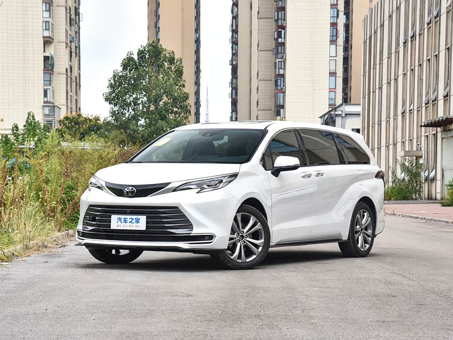 Фото 1 - Toyota Sienna