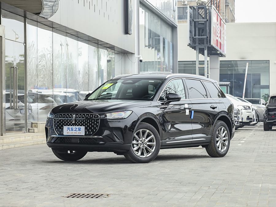 Фото 1 - Lincoln Corsair