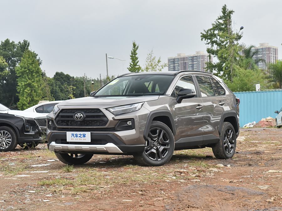 Фото 1 - Toyota RAV4