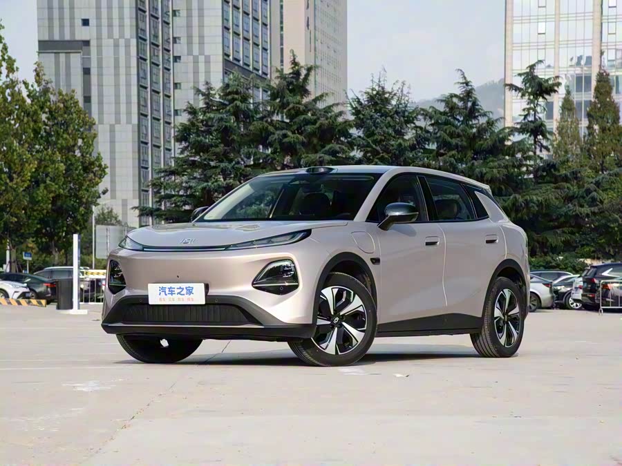 Фото 1 - Changan Qiyuan (Nevo) Q05