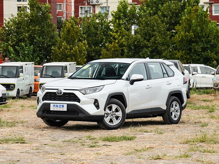Фото 1 - Toyota RAV4