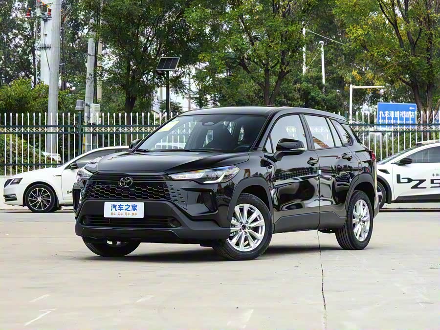 Фото 1 - Toyota Corolla Cross