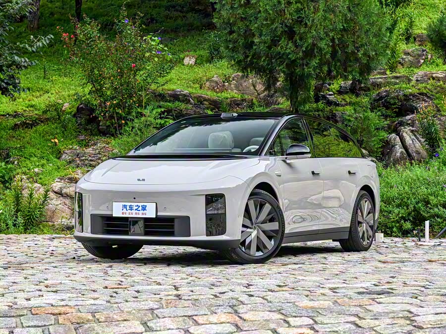 Фото 1 - LiXiang i6