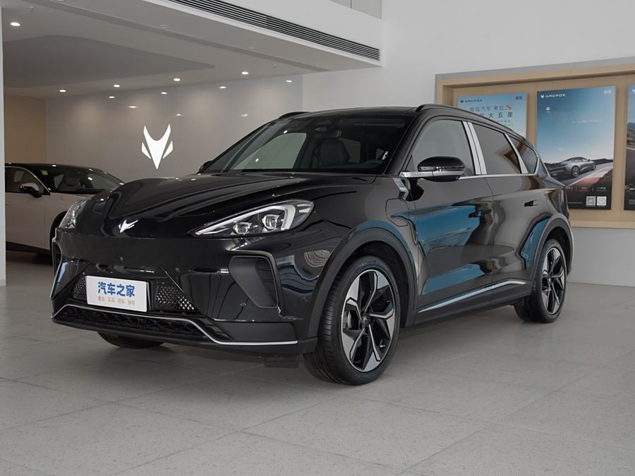 Фото 1 - BAIC Arcfox Alpha T