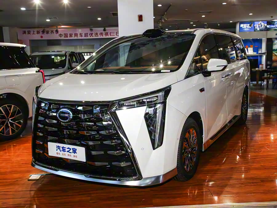 Фото 1 - GAC Trumpchi M8 Hybrid