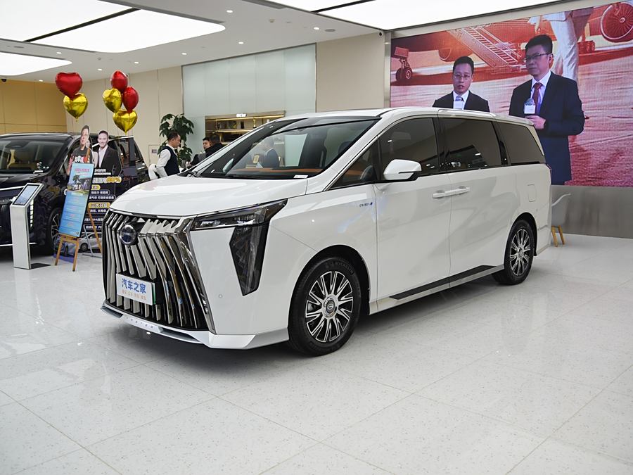 Фото 1 - GAC Trumpchi E9