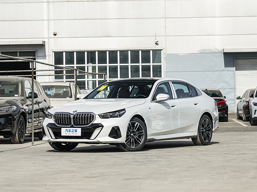 Фото 1 - BMW 5 Series