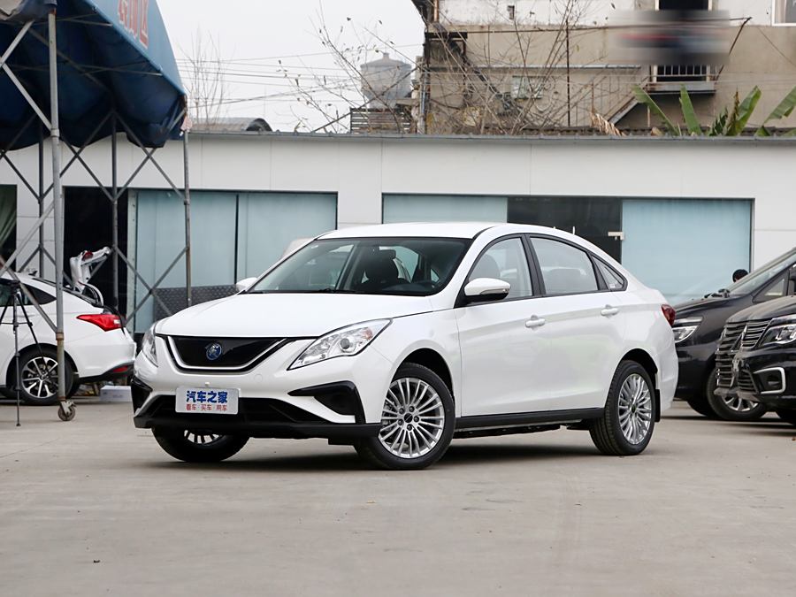 Фото 1 - Dongfeng Forthing S50 EV