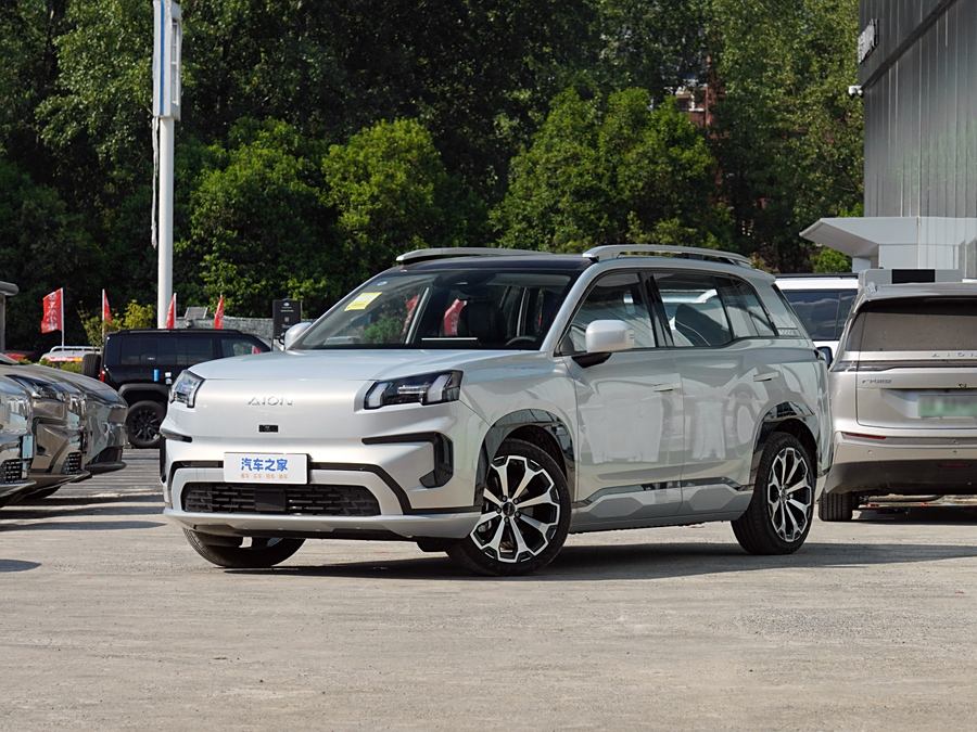 Фото 1 - GAC Aion V