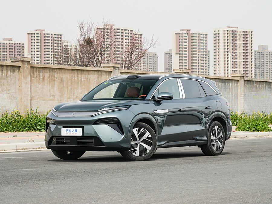 Фото 1 - BYD Tang L