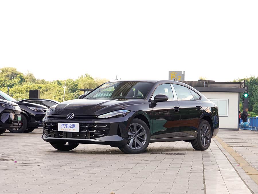 Фото 1 - Volkswagen Lamando L