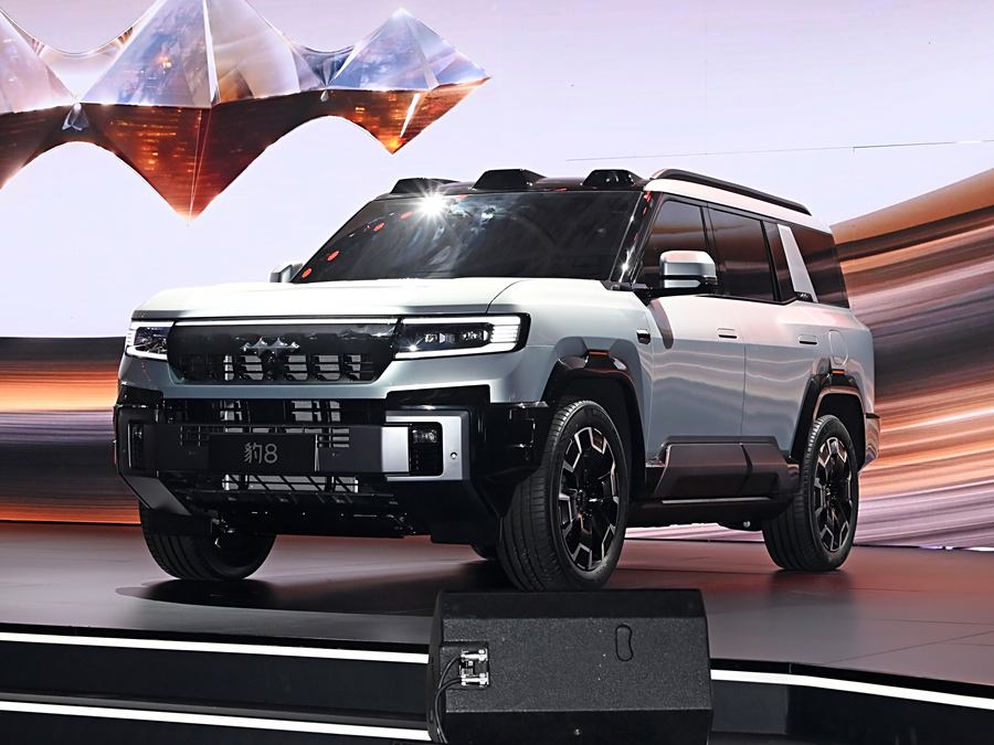 Фото 1 - BYD FangChengBao Leopard 8