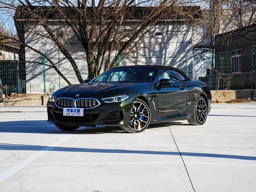 Фото 1 - BMW 8 Series