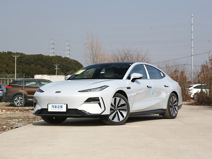 Фото 1 - Geely Galaxy E8