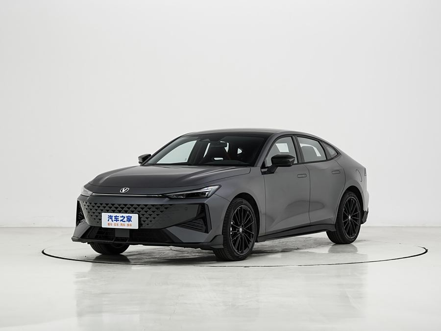 Фото 1 - Changan UNI-V