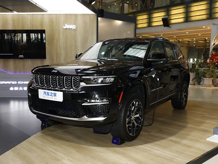 Фото 1 - Jeep Grand Cherokee Hybrid
