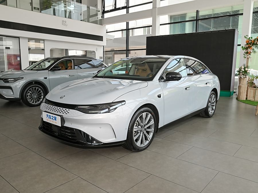 Фото 1 - Leapmotor C01