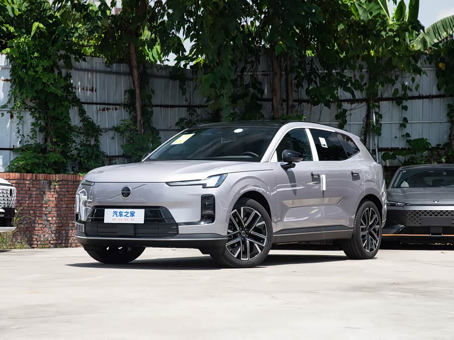 Фото 1 - Volvo XC70 Hybrid