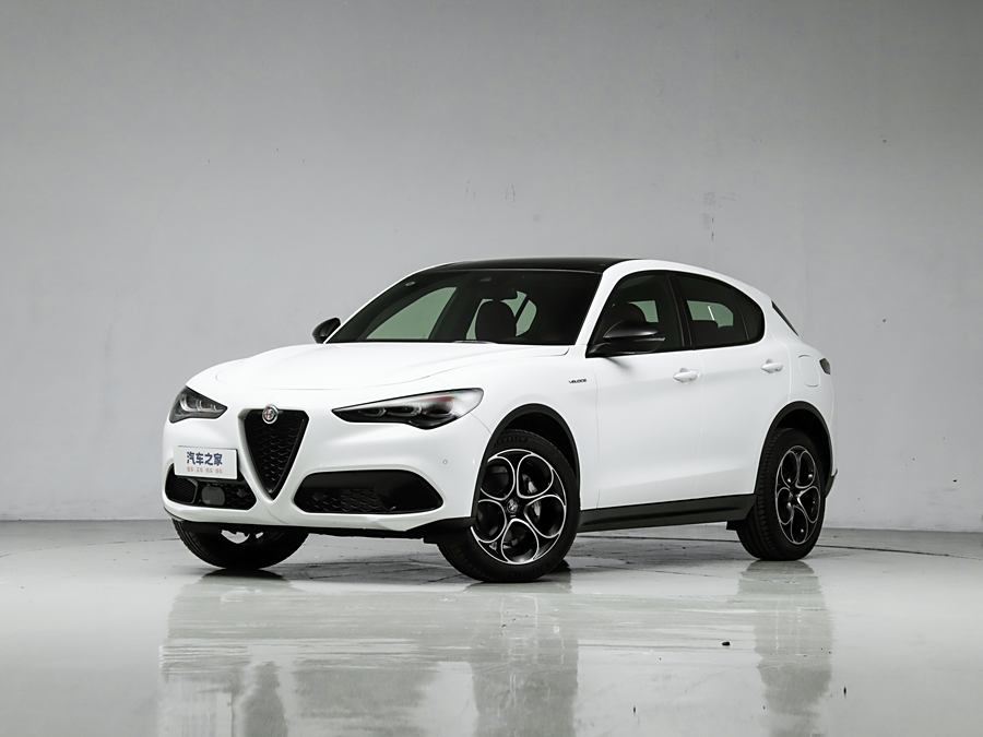 Фото 1 - Alfa Romeo Stelvio