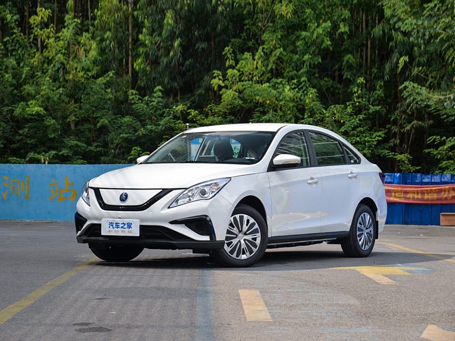 Фото 1 - Dongfeng Forthing S50 EV