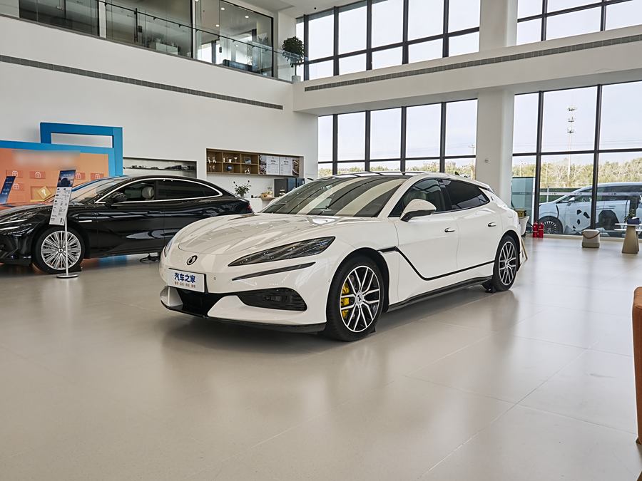 Фото 1 - Denza Z9GT