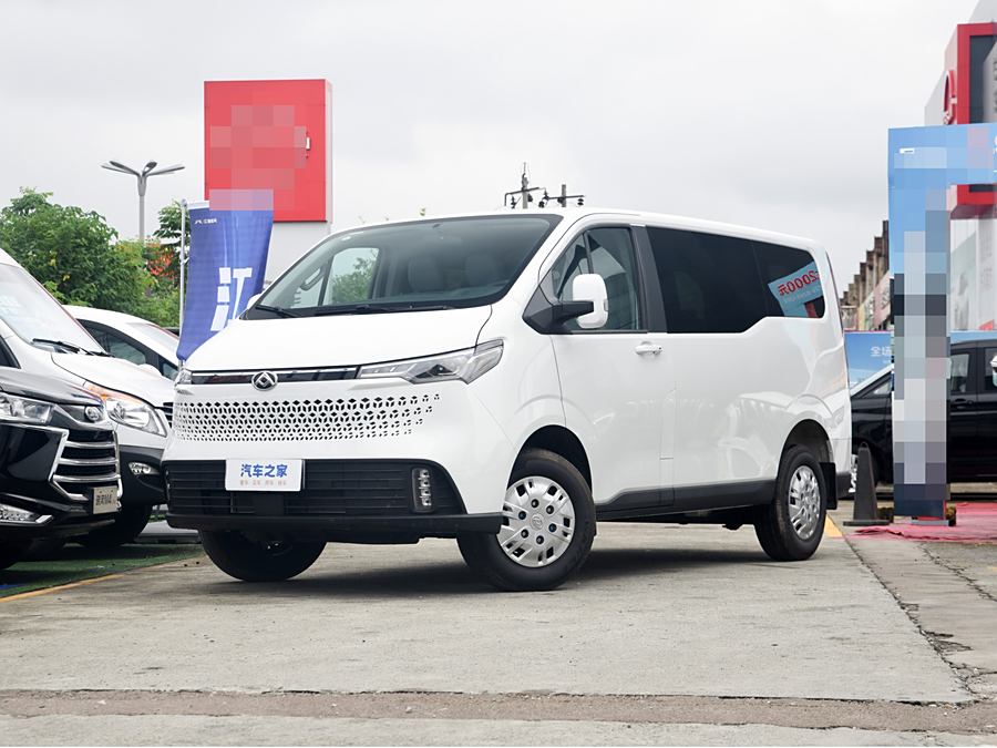 Фото 1 - Maxus V70