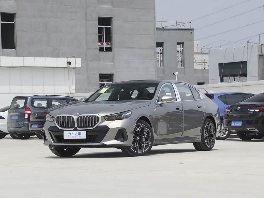 Фото 1 - BMW 5 Series