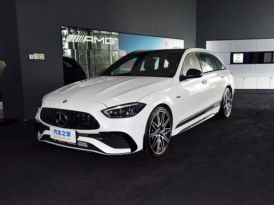 Фото 1 - Mercedes-Benz C-Class AMG