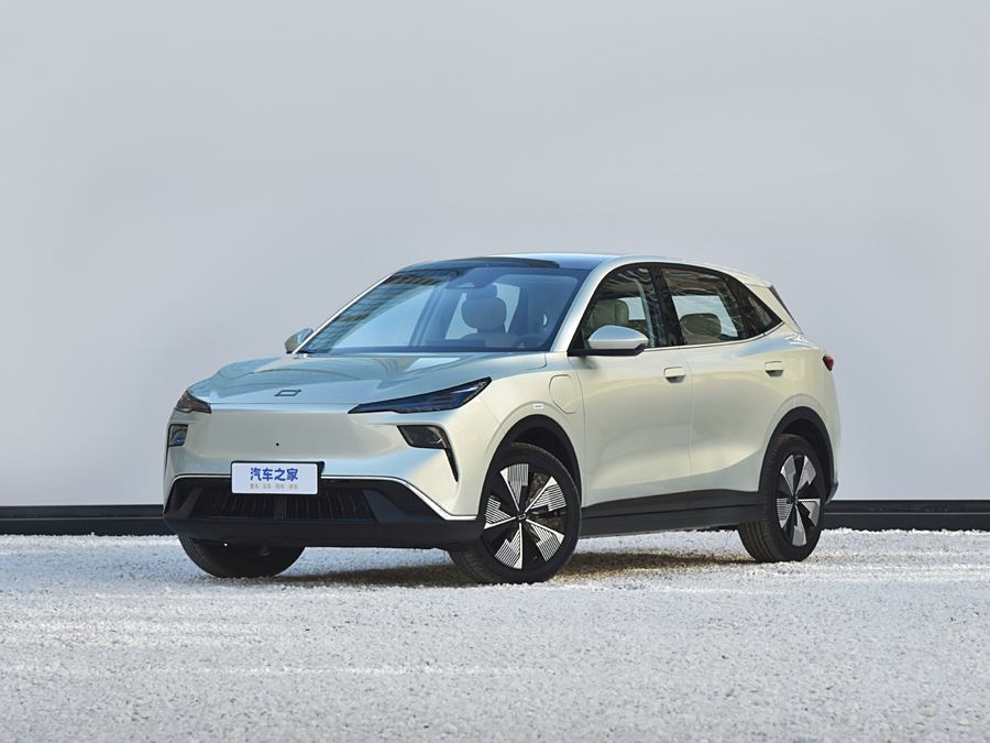 Фото 1 - Bestune 03