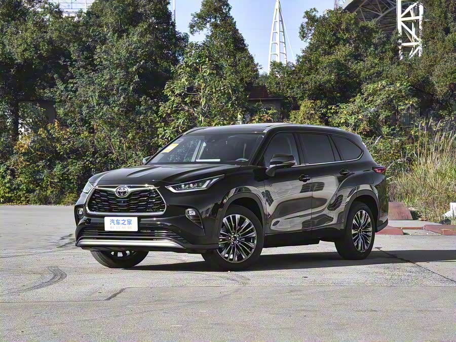 Фото 1 - Toyota Highlander