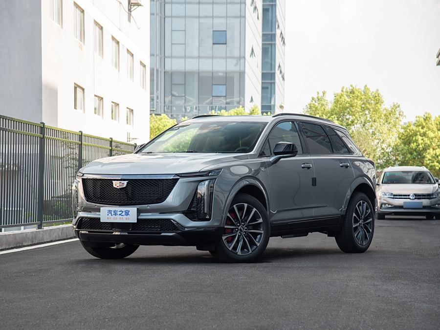 Фото 1 - Cadillac XT5