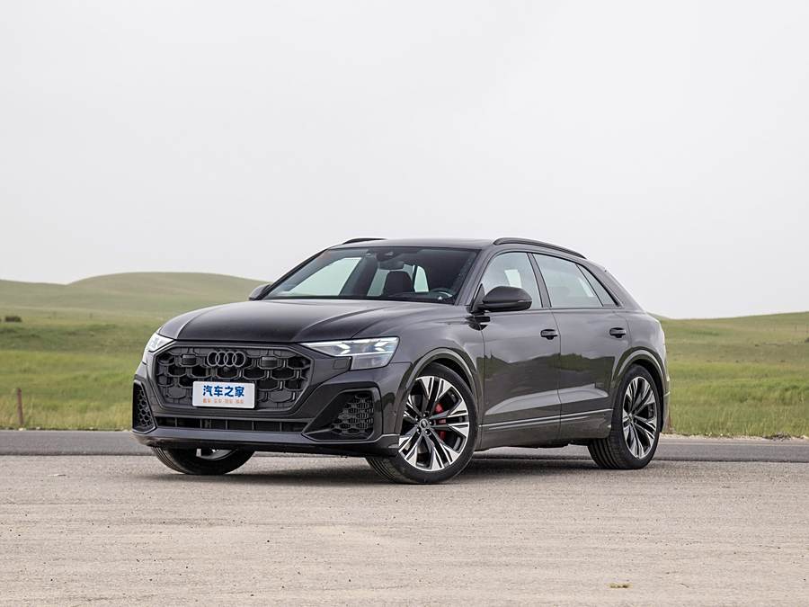 Фото 1 - Audi Q8