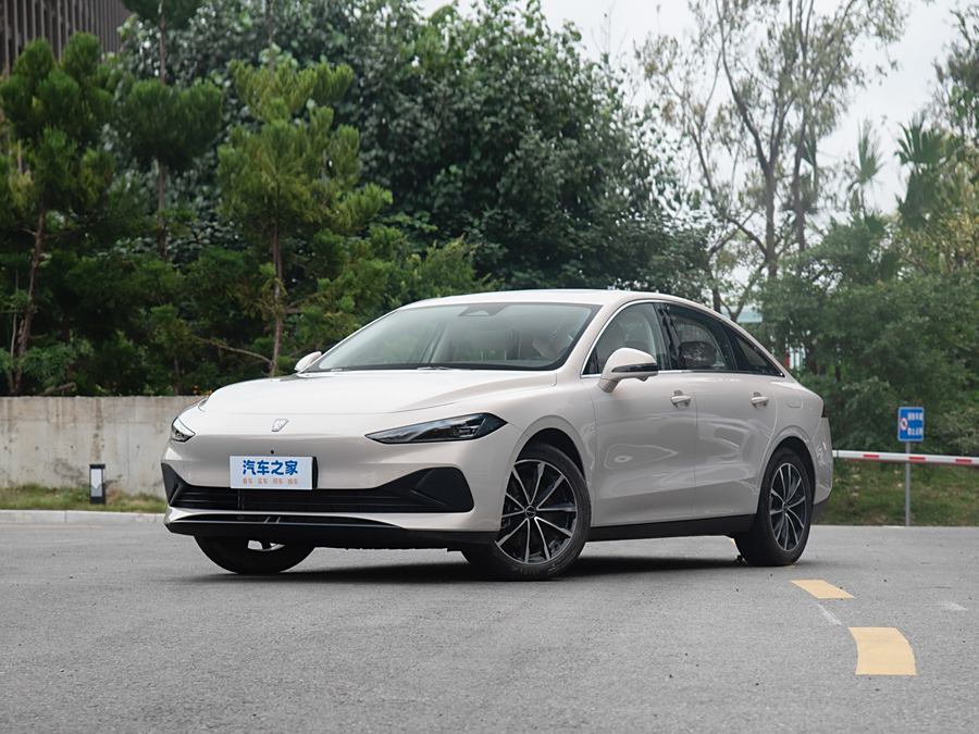 Фото 1 - Roewe D7