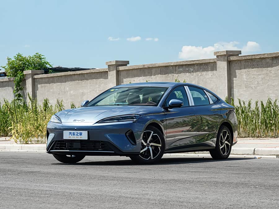 Фото 1 - BYD Seal 07 DM-i Hybrid