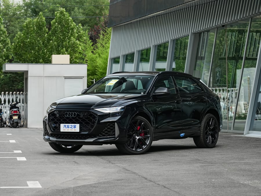 Фото 1 - Audi RS Q8