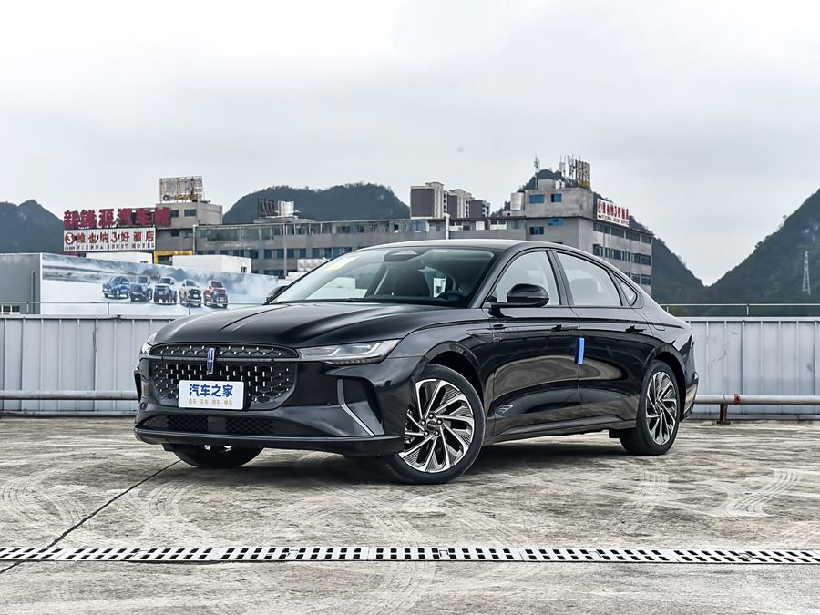 Фото 1 - Lincoln Z (Zephyr)