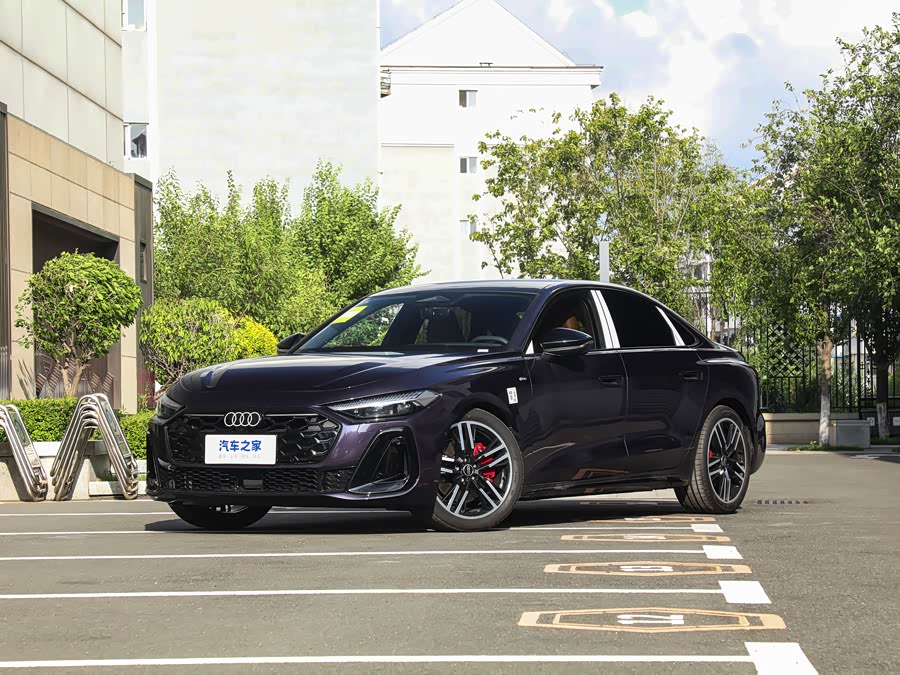 Фото 1 - Audi A5L