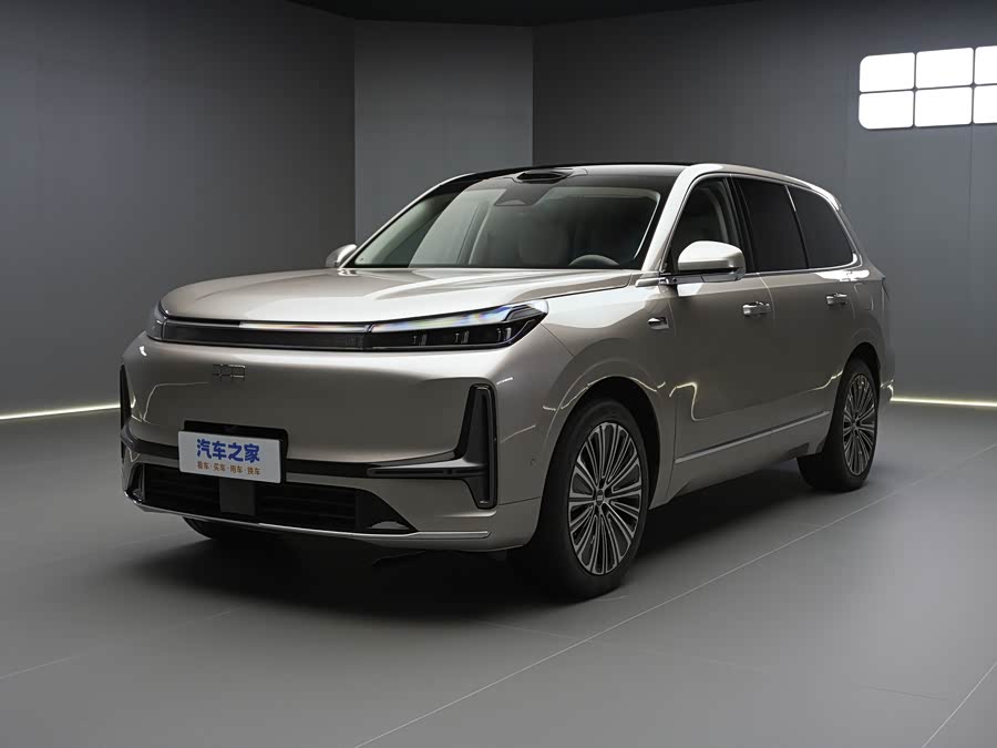 Фото 1 - Geely Galaxy M9