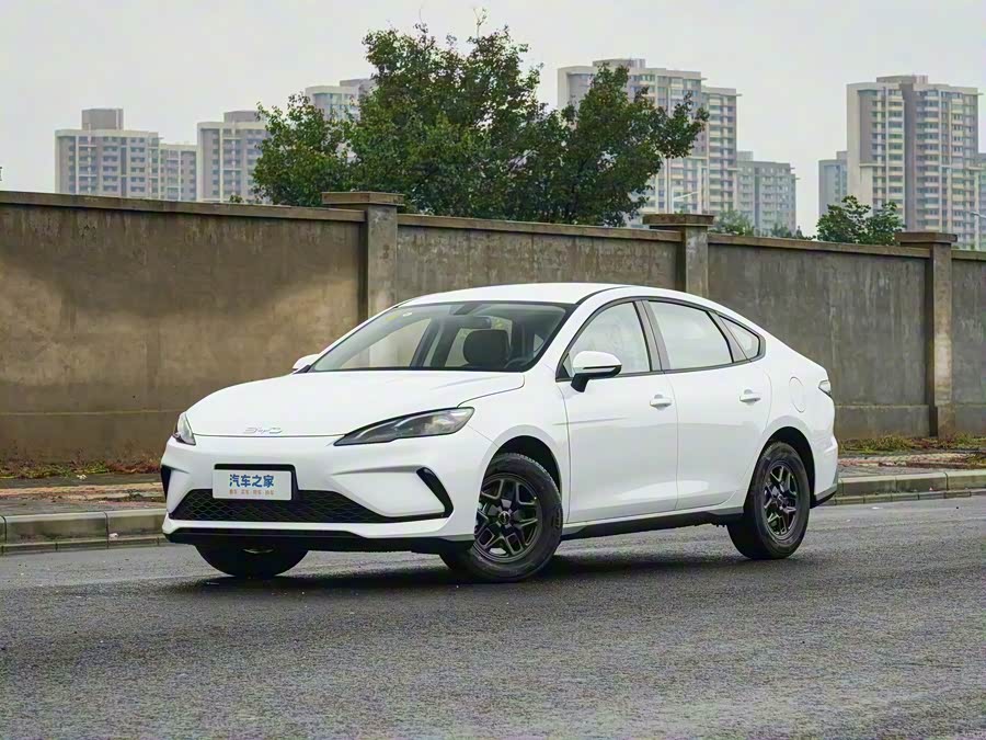 Фото 1 - BYD Seal 05 DM-i Hybrid