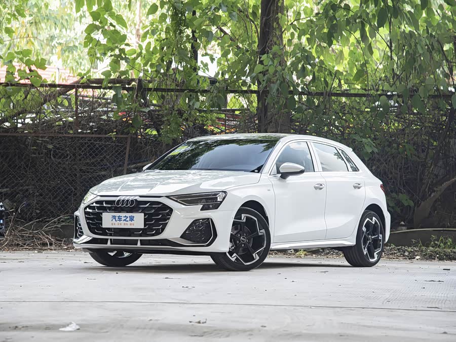 Фото 1 - Audi A3