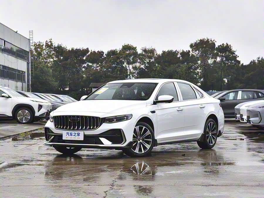 Фото 1 - Geely Preface