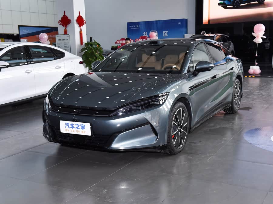 Фото 1 - BYD Han L