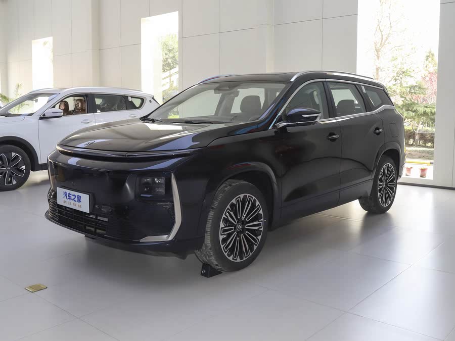 Фото 1 - Jetour Shanhai L9